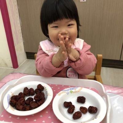 工作中的孩子，得到滿足與快樂，責任與榮耀