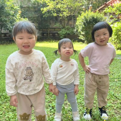 我在學校有很多好朋友，我學會團體的生活規則